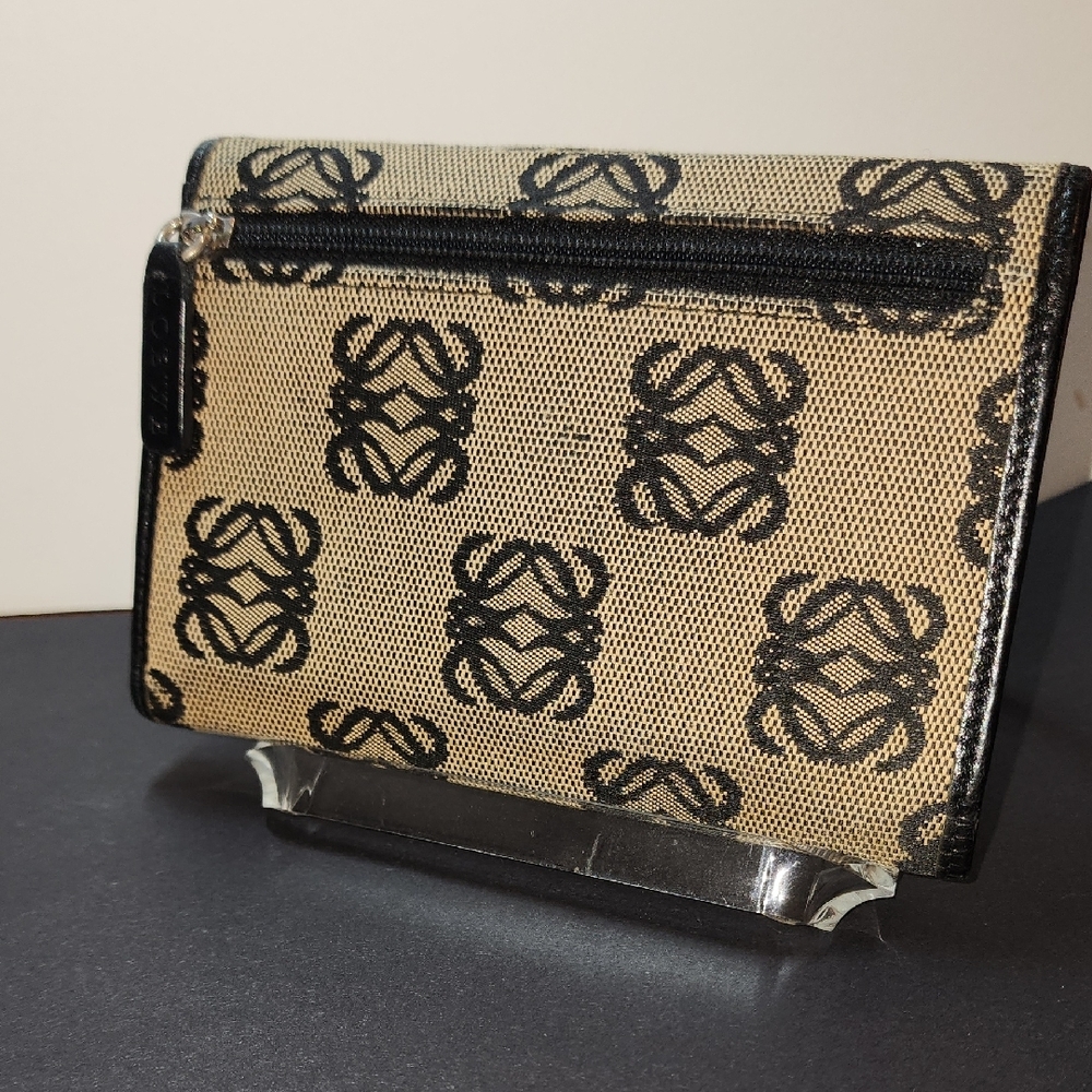 Loewe Anagram Logo Wallet - Picture 4 of 15